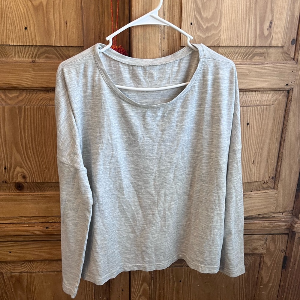 garnet hill grey top